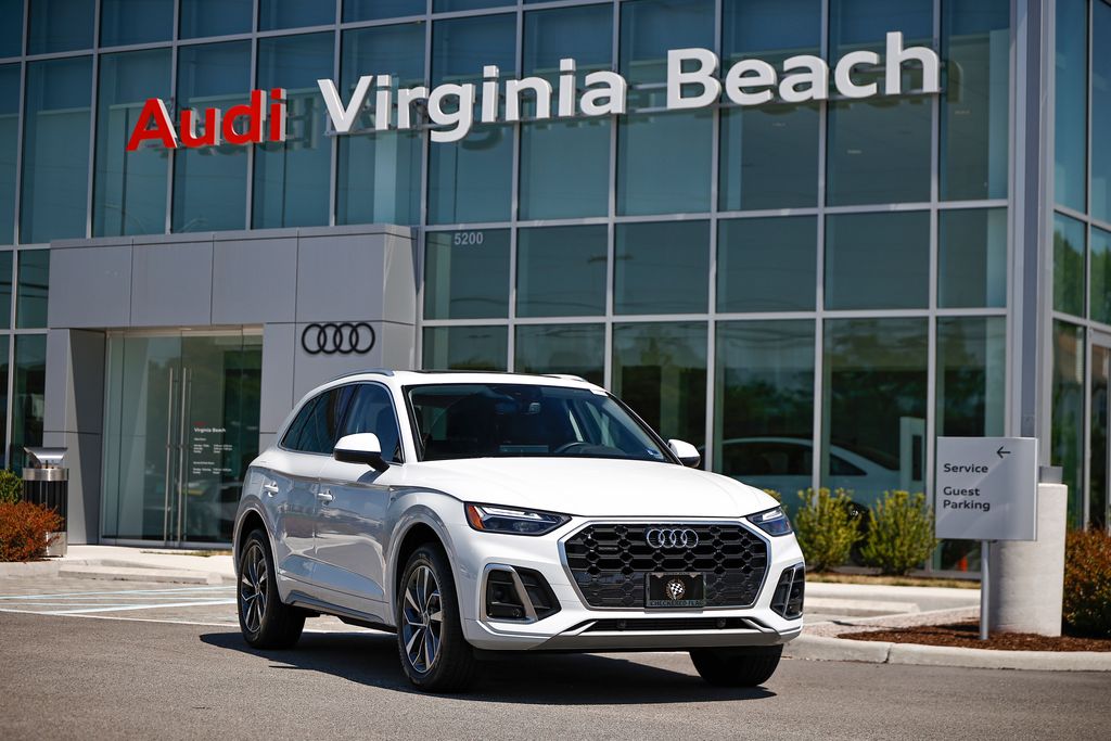 Glacier White 2025 Audi Q5 SUV / Crossover All-Wheel Drive 7-Speed Automatic