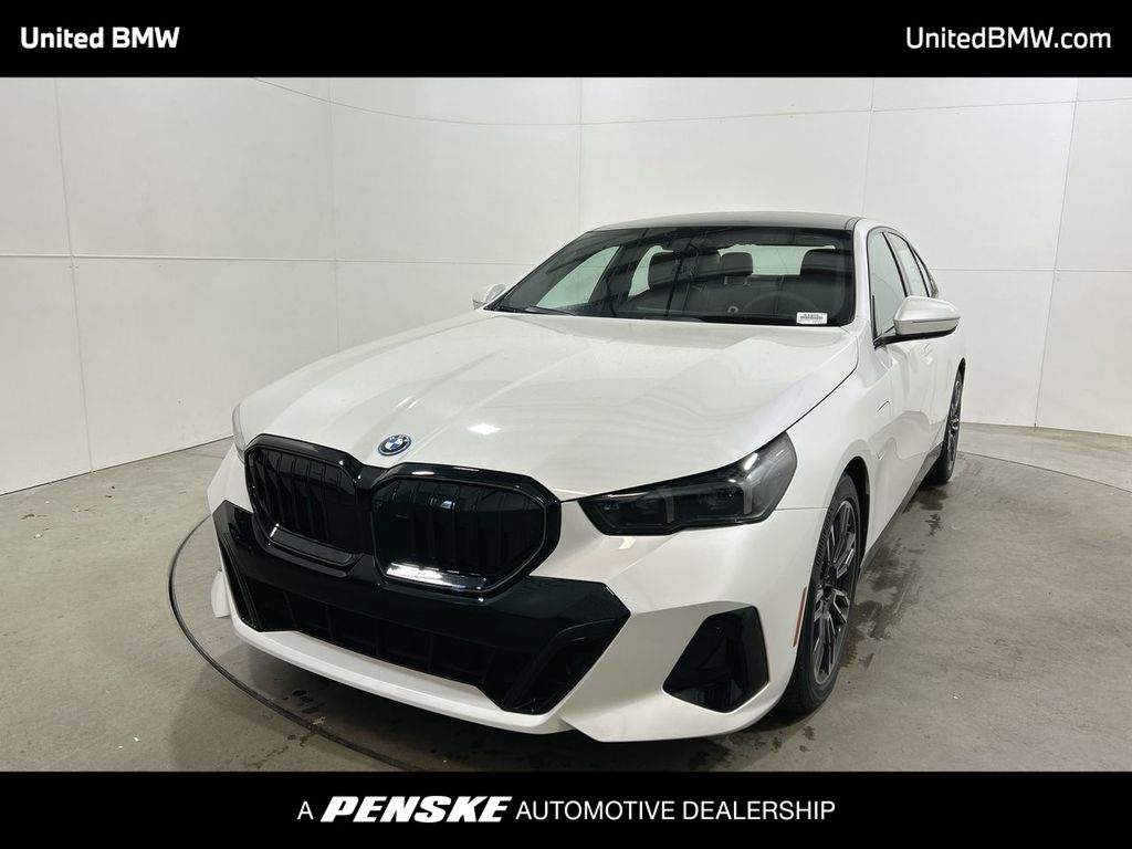 Thumbnail: 2026 BMW 5 Series - 1