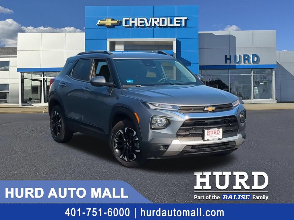 Gray (Satin Steel Metallic) 2021 Chevrolet Trailblazer SUV / Crossover Four-Wheel Drive 9-Speed Automatic