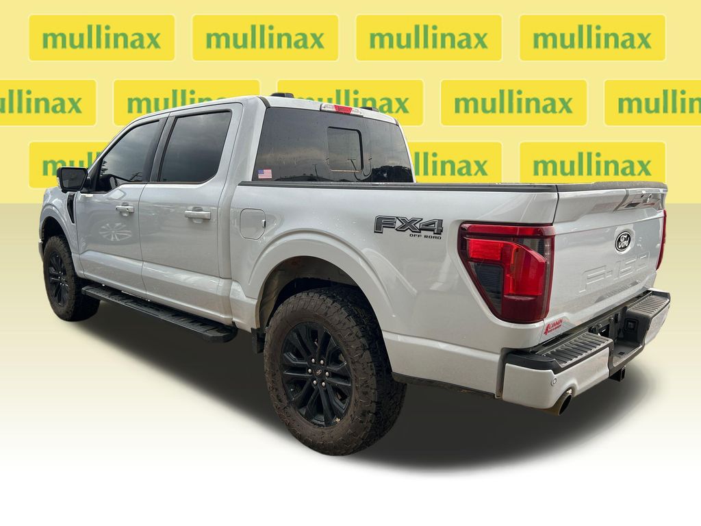 Used 2025 White Ford XLT image 3