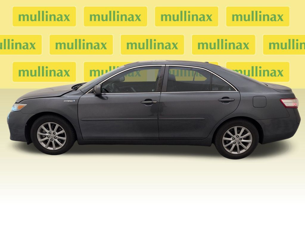 Used 2011 Gray Toyota Base image 10