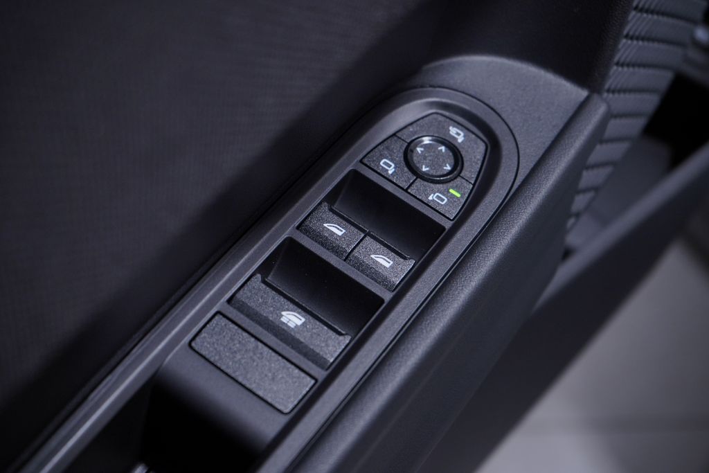 Thumbnail: 2026 MINI Cooper - 16