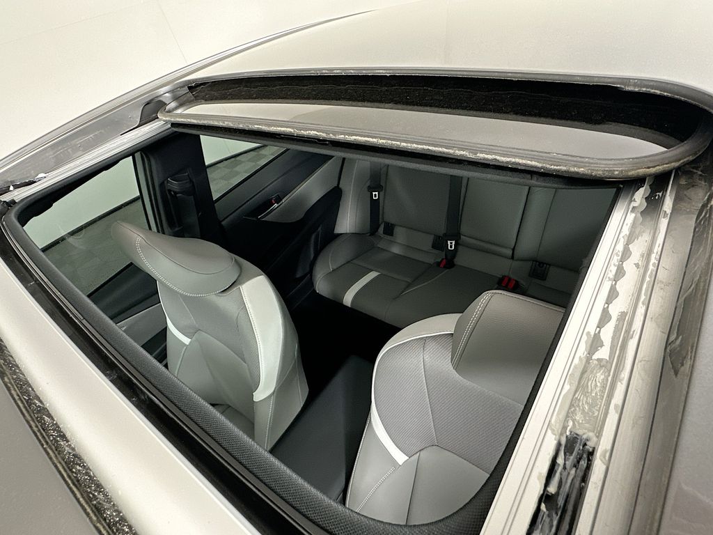 Thumbnail: 2025 Toyota Camry - 22