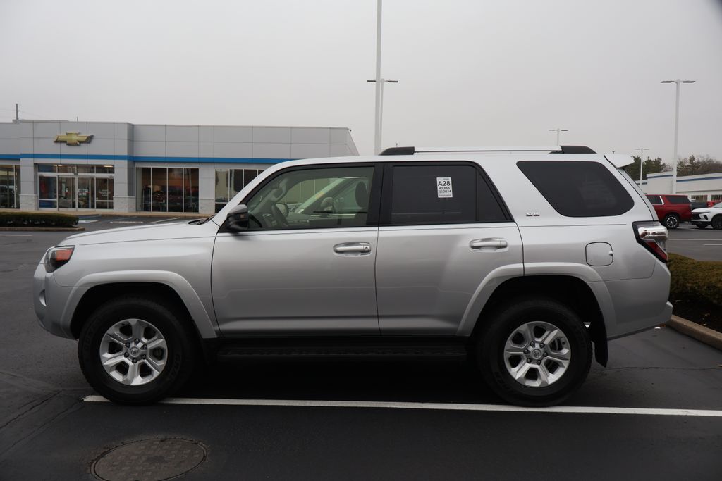 Thumbnail: 2024 Toyota 4Runner - 7
