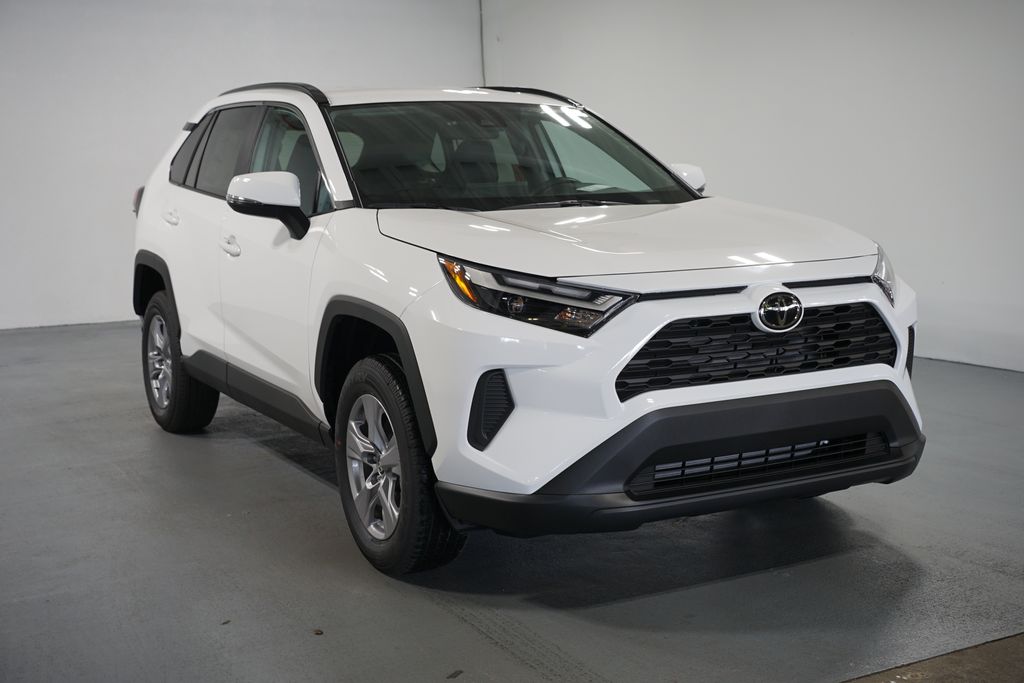 Thumbnail: 2025 Toyota RAV4 - 3
