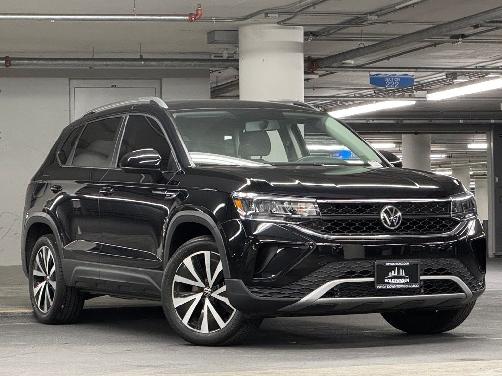 2022 Volkswagen Taos 1.5T SE 3