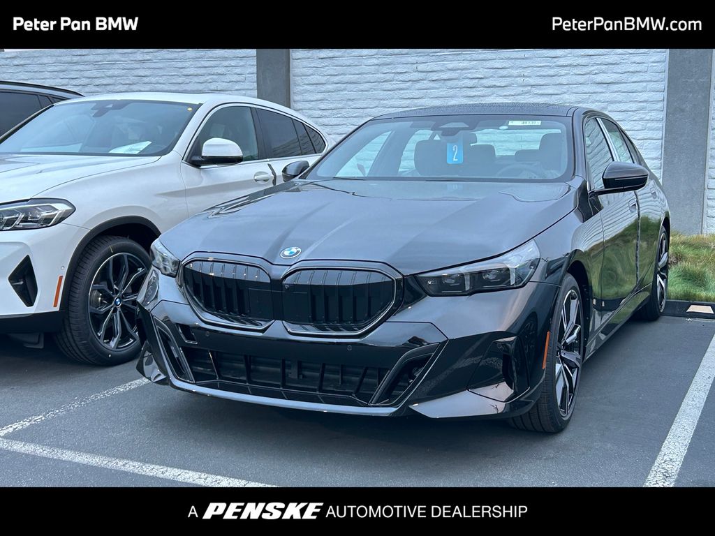 Thumbnail: 2026 BMW 5 Series - 1