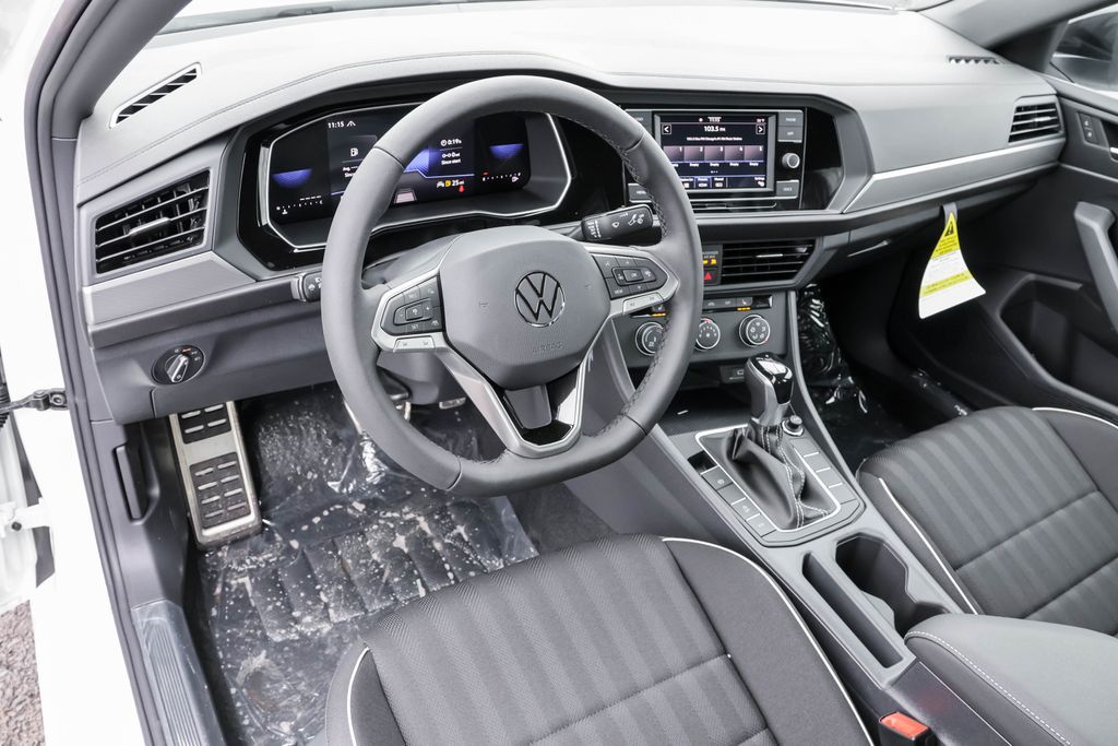 2024 Volkswagen Jetta 1.5T Sport 3