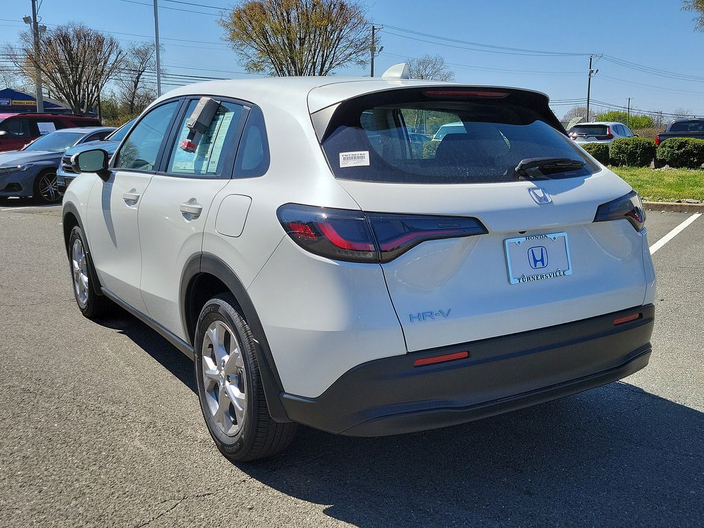 2025 Honda HR-V LX 3