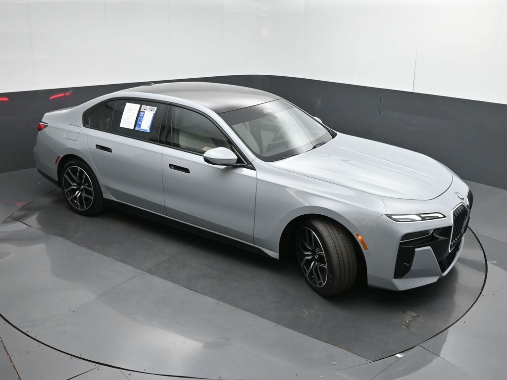 2024 BMW 760i xDrive
