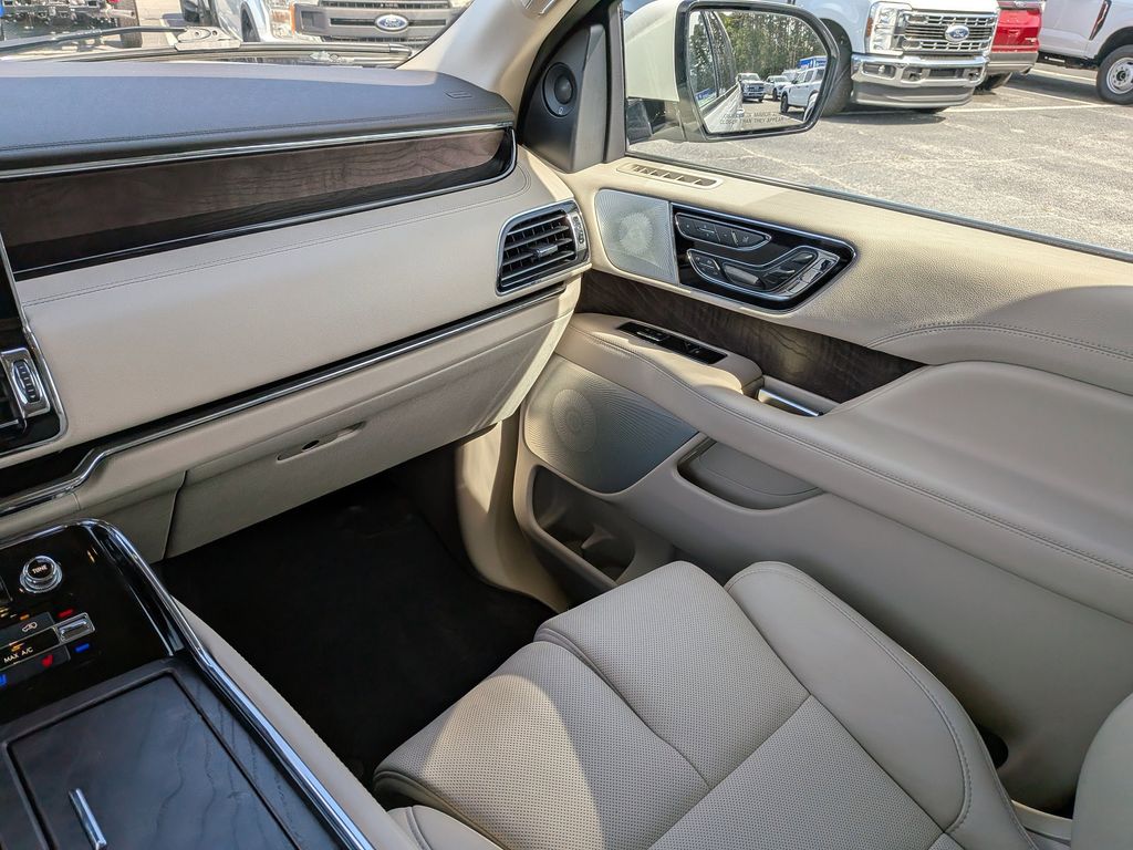 2021 Lincoln Navigator Reserve