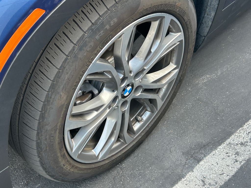 Thumbnail: 2022 BMW X2 - 3