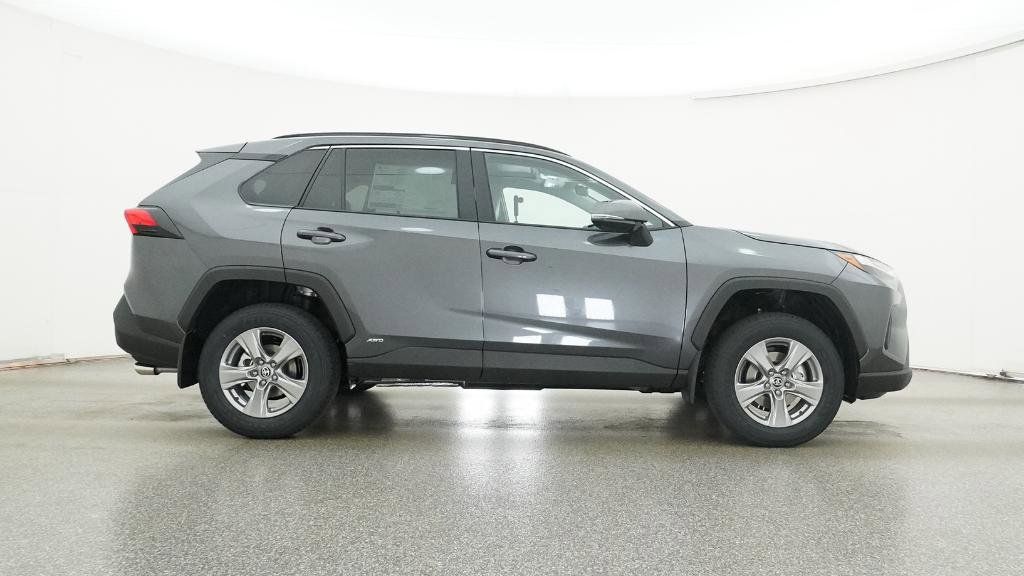Thumbnail: 2025 Toyota RAV4 - 29