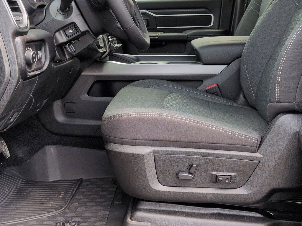 2025 RAM Ram 2500 Pickup Big Horn - Photo 10