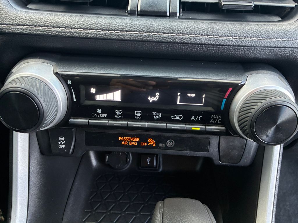 Used Car 2020 Toyota Rav4  Le For Sale Under $20,000 In Austin, Texas