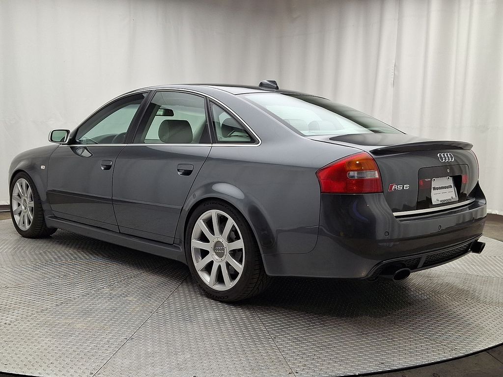 Thumbnail: 2003 Audi RS 6 - 6