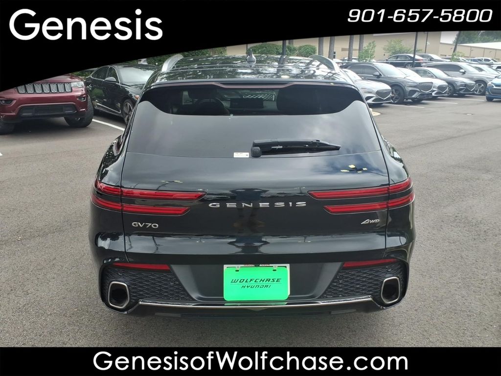 2025 Genesis GV70