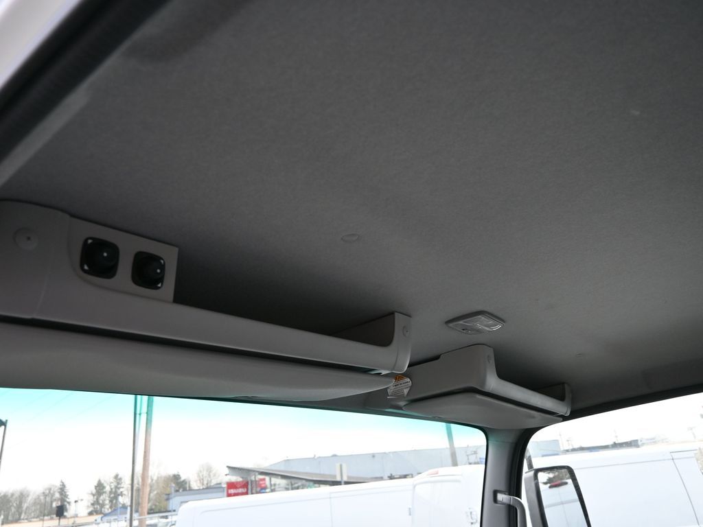 2024 Isuzu NPR HD 