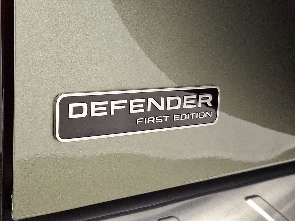 Thumbnail: 2020 Land Rover Defender - 32