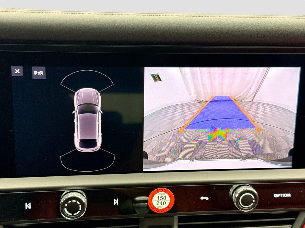 Thumbnail: 2026 Porsche Macan - 18