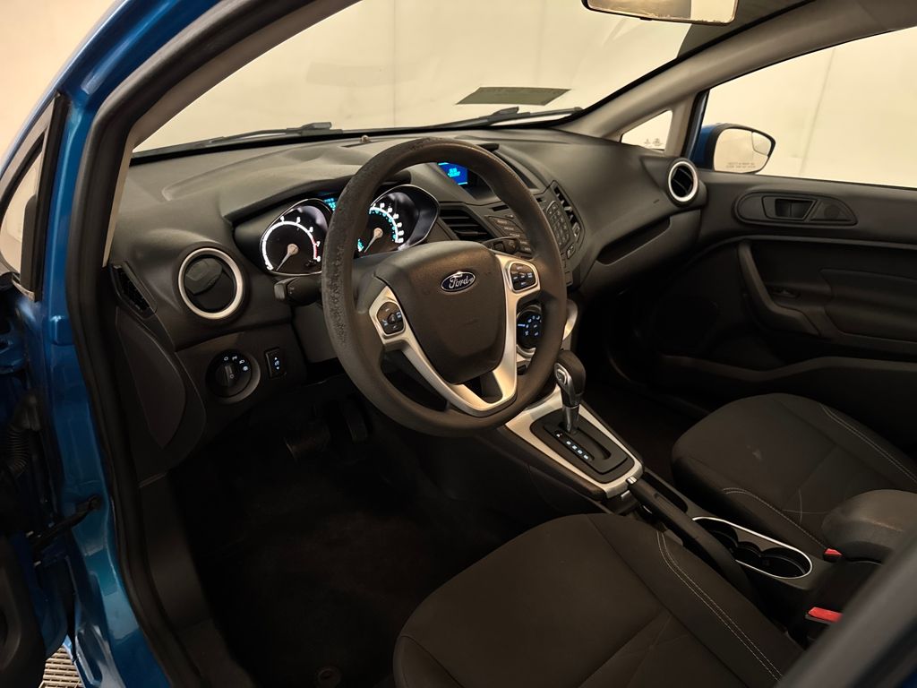 2017 Ford Fiesta SE photo 4