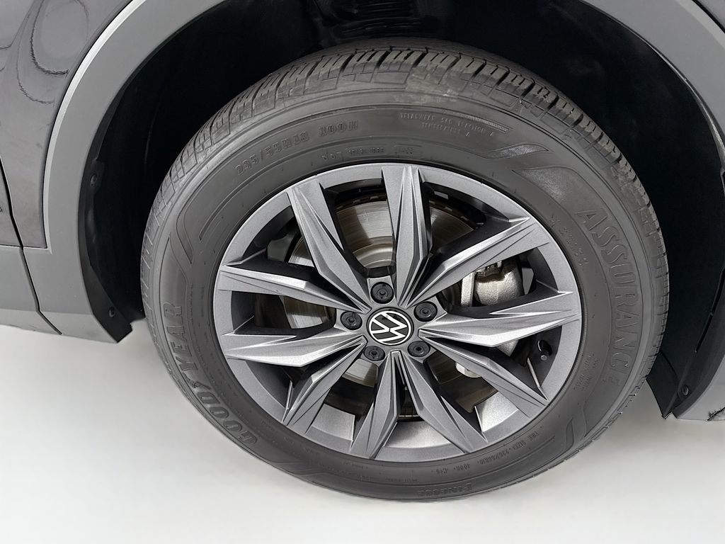 Thumbnail: 2023 Volkswagen Tiguan - 31