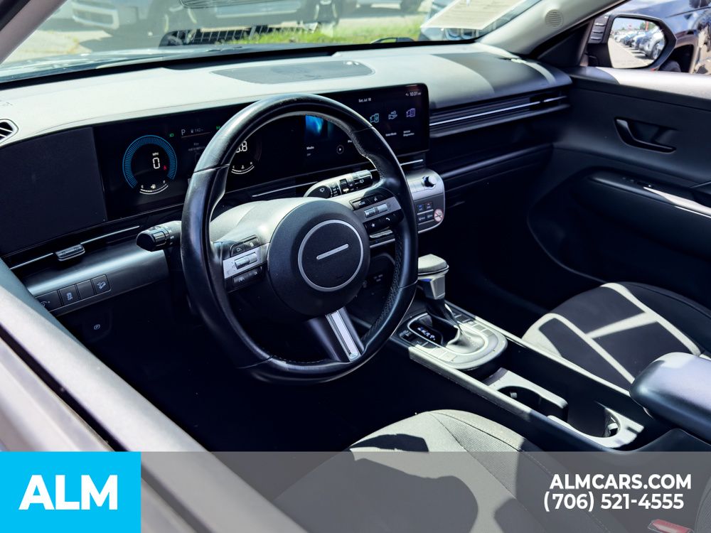 Used 2024 Gray Hyundai SEL image 9