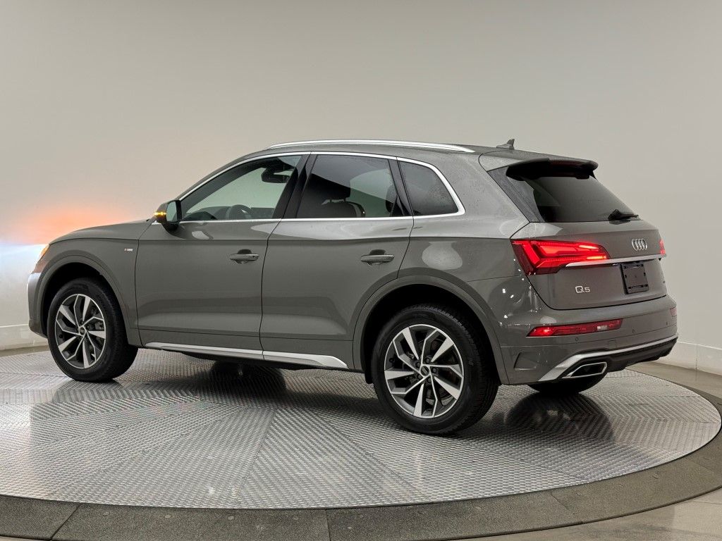 Thumbnail: 2023 Audi Q5 - 9