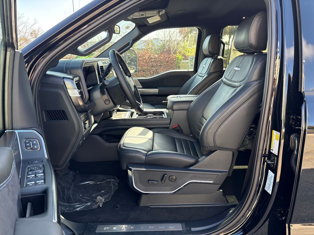 New 2026 Black Ford Platinum image 30