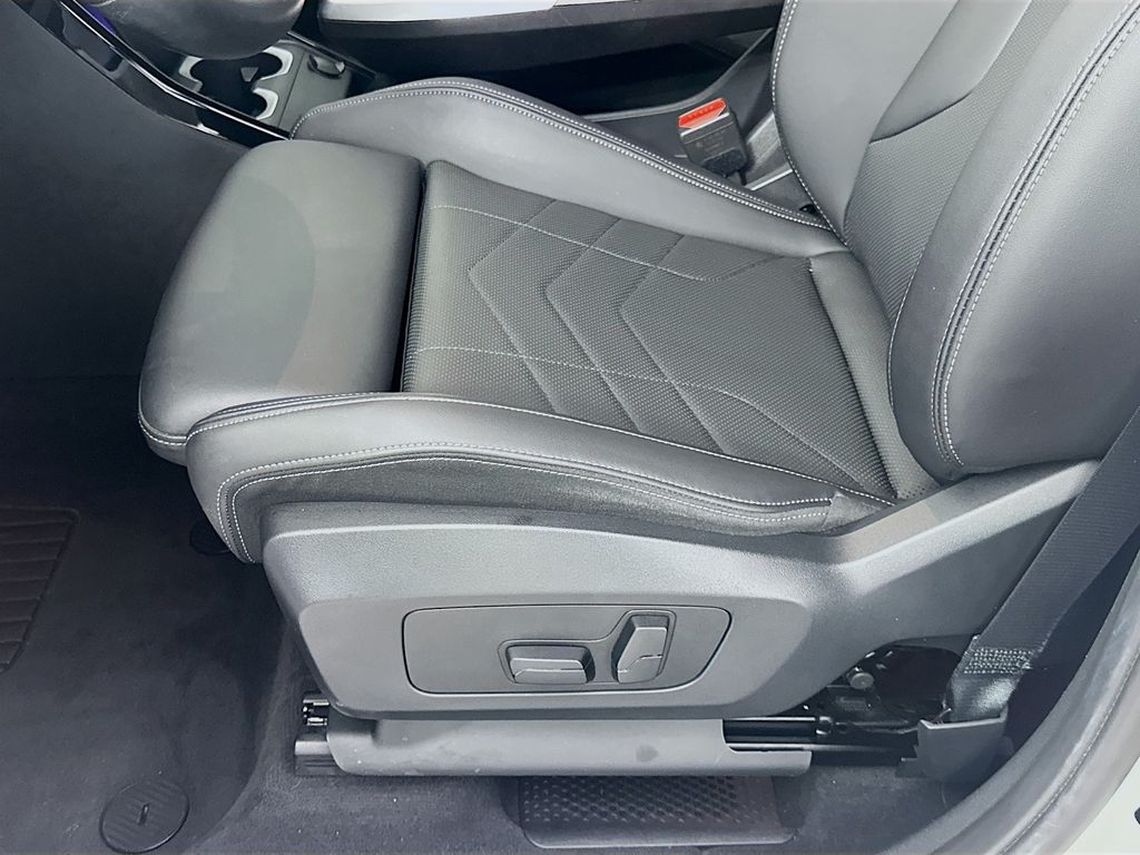 Thumbnail: 2024 BMW X1 - 20