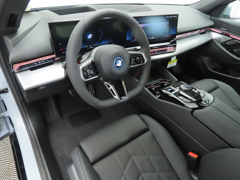 Thumbnail: 2026 BMW i5 - 9