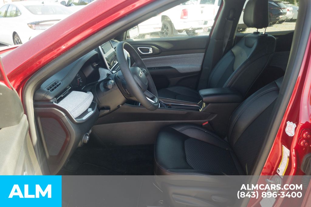 Used 2025 Red Jeep Latitude image 6