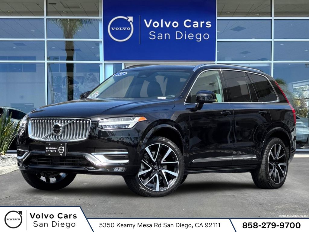 2023 Volvo XC90 B6 Plus Bright Theme 7-Passenger AWD