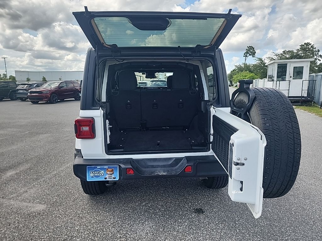 2024 White Jeep Wrangler Sahara 4X4 SUV