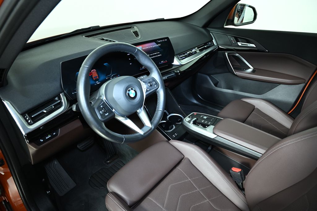 Thumbnail: 2023 BMW X1 - 15