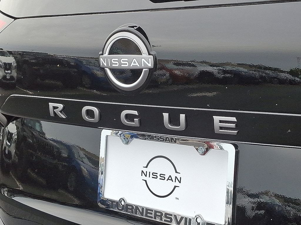Thumbnail: 2026 Nissan Rogue - 5