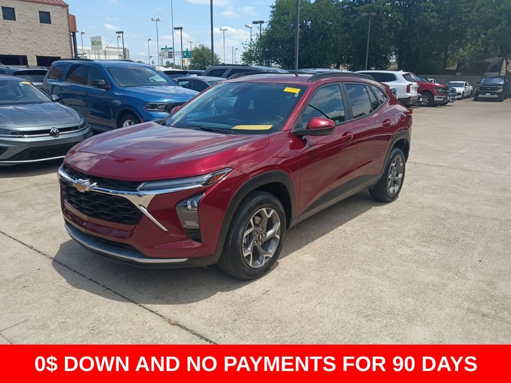 Red (Crimson Metallic) 2025 Chevrolet Trax LT FWD SUV / Crossover Front-Wheel Drive 6-Speed Automatic