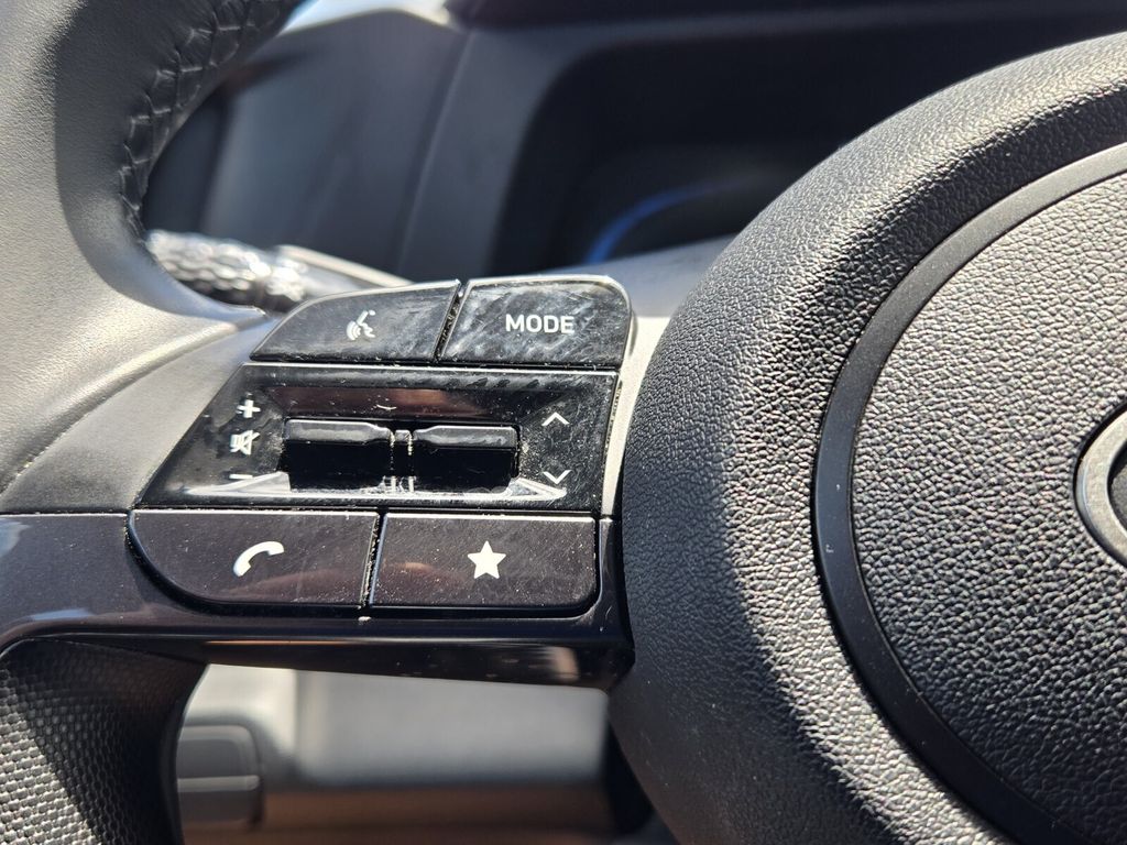 2025 Hyundai Elantra - $17,999
