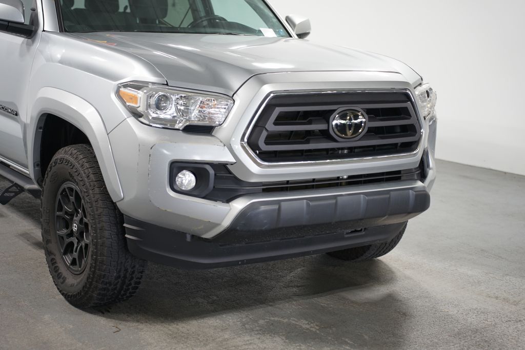 Thumbnail: 2022 Toyota Tacoma - 4