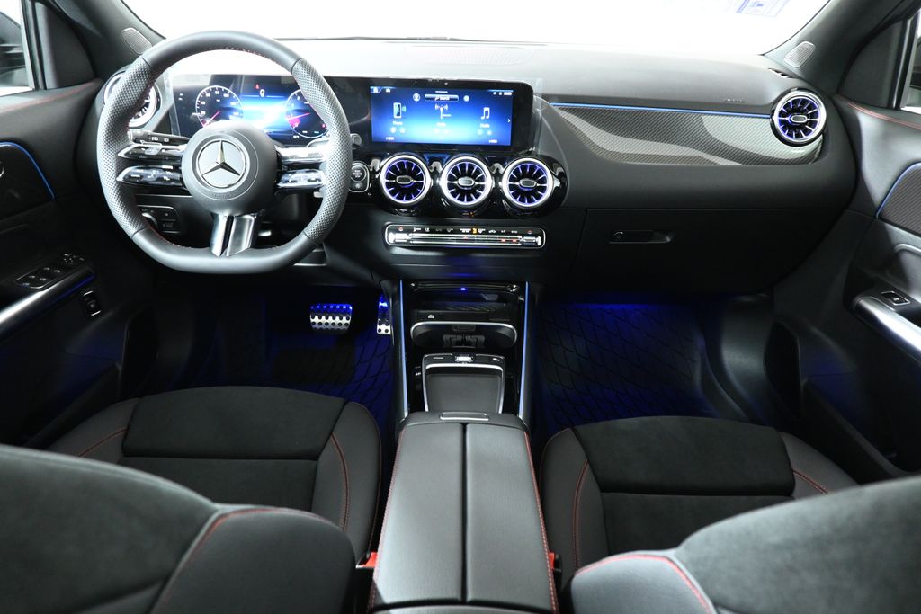 Thumbnail: 2026 Mercedes-Benz GLA - 4