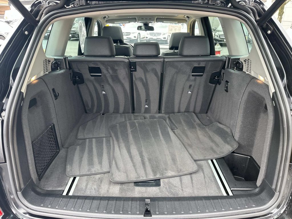 Thumbnail: 2017 BMW X3 - 24