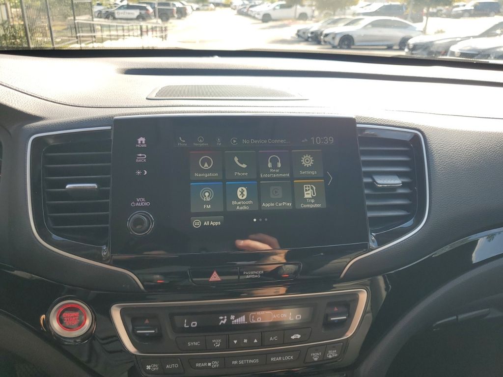 Used Car 2022 Honda Pilot  Touring For Sale Under $35,000 In Austin, Texas