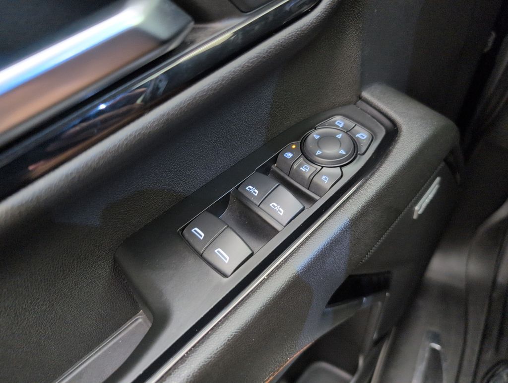 Used 2024 Black GMC AT4 image 33