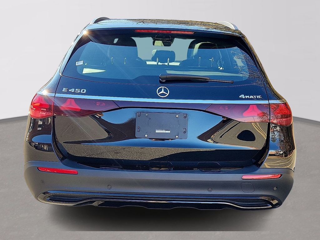 Thumbnail: 2025 Mercedes-Benz E-Class - 5