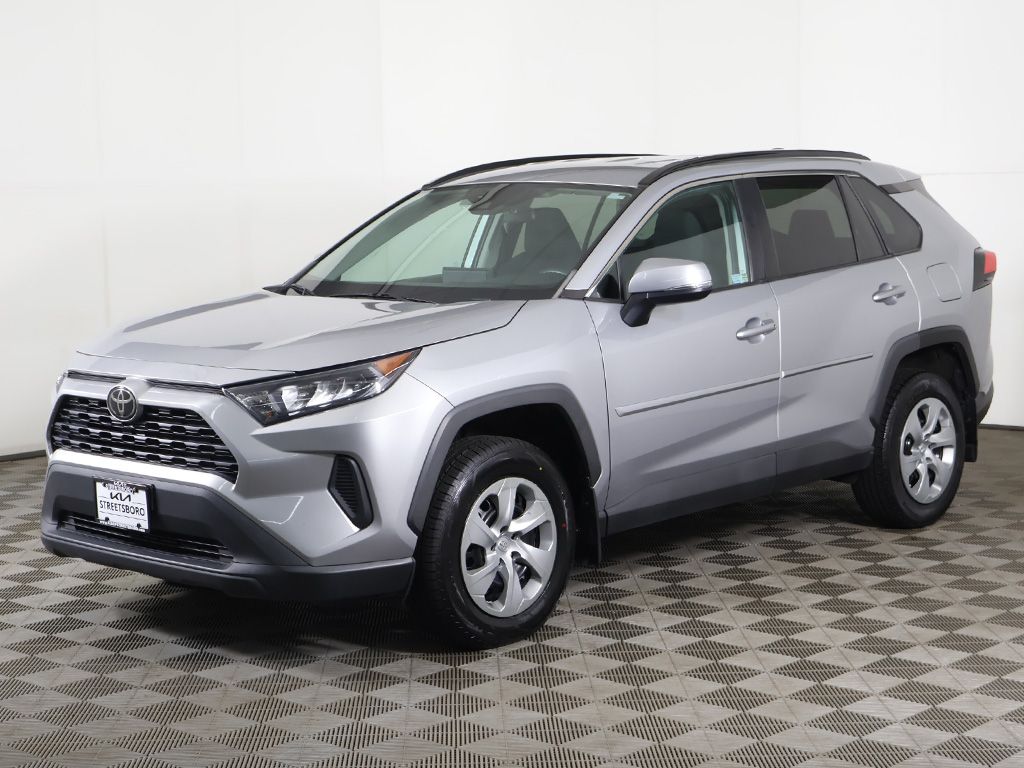 Used 2021 Silver Toyota LE image 3