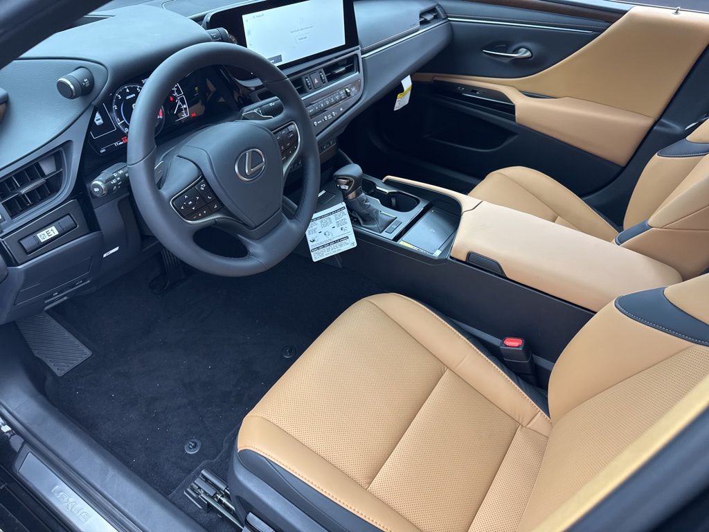 2025 Lexus ES 350 photo 8