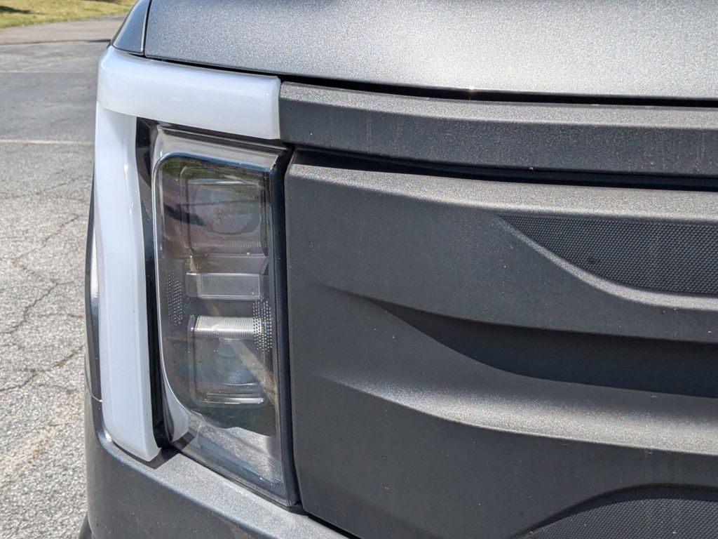 2024 Ford F-150 Lightning Pro