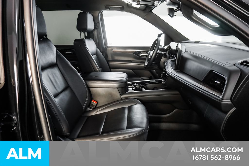 Used 2025 Black Chevrolet LT image 20