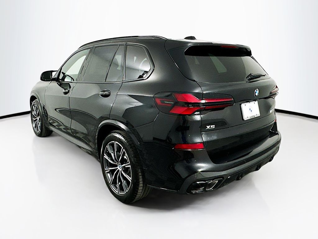 2025 BMW X5 M60i 7