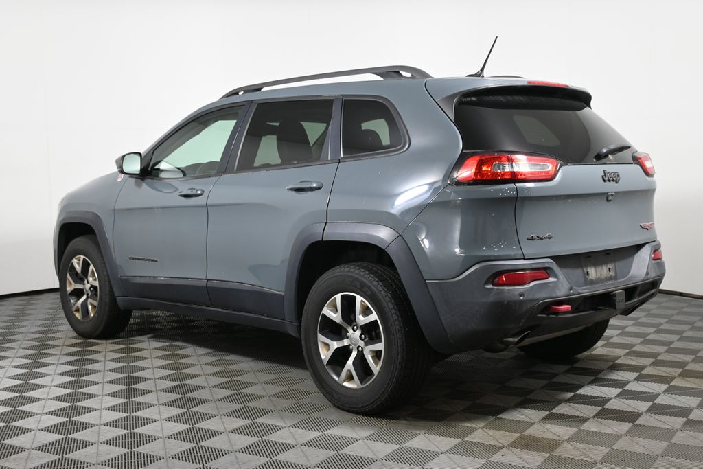 Thumbnail: 2015 Jeep Cherokee - 8